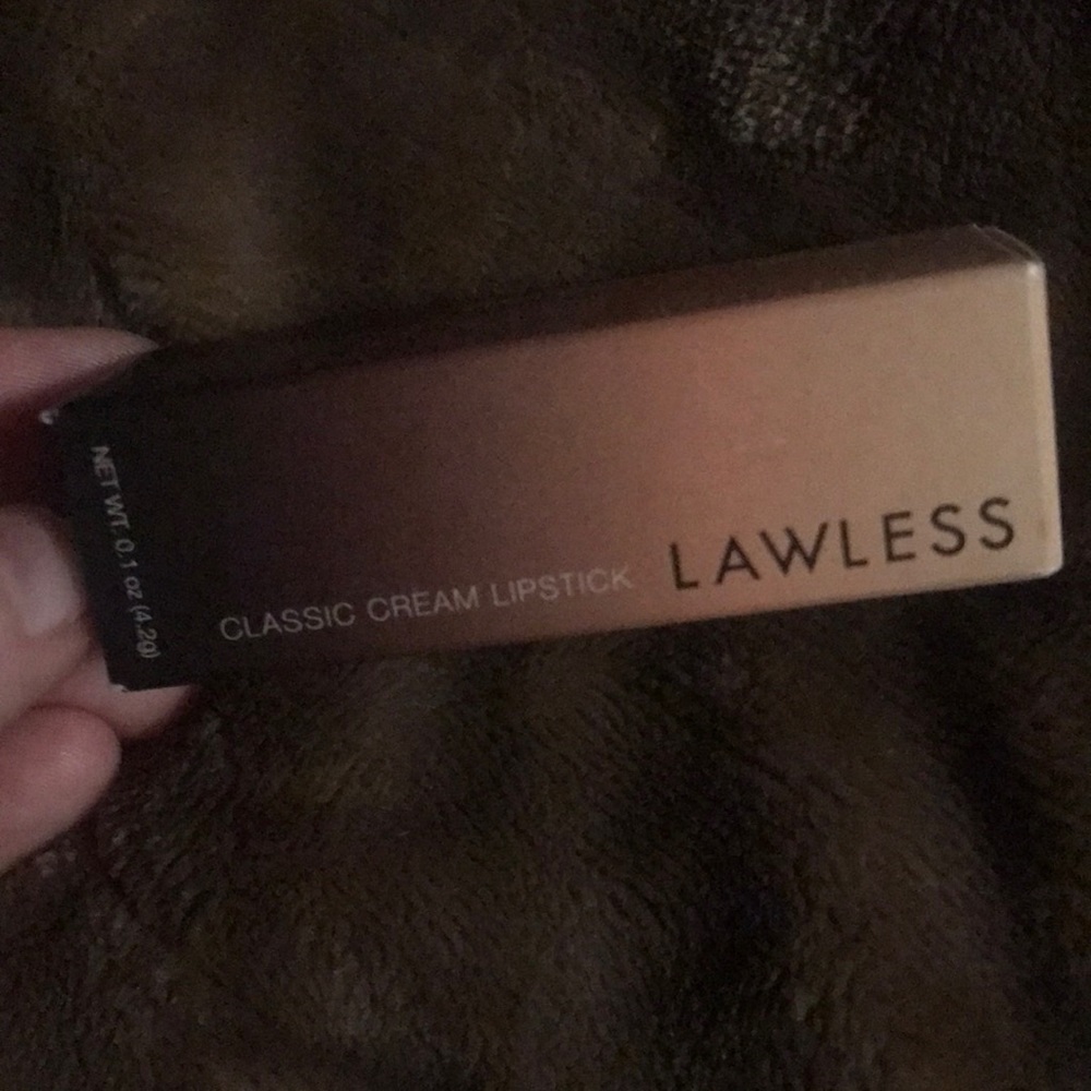 LAWLESS Classic Cream Lipstick